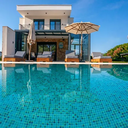 Alfie Luxury With Private Pool Apartment Pefkochori