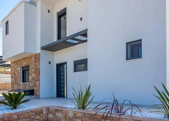 Alfie Luxury With Private Pool Daire Pefkochori